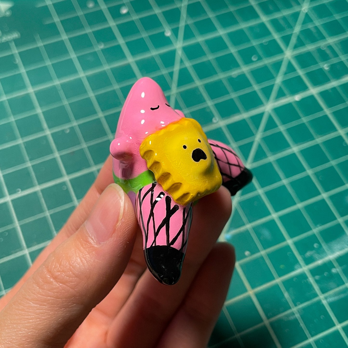 Star with Ravioli Figurine