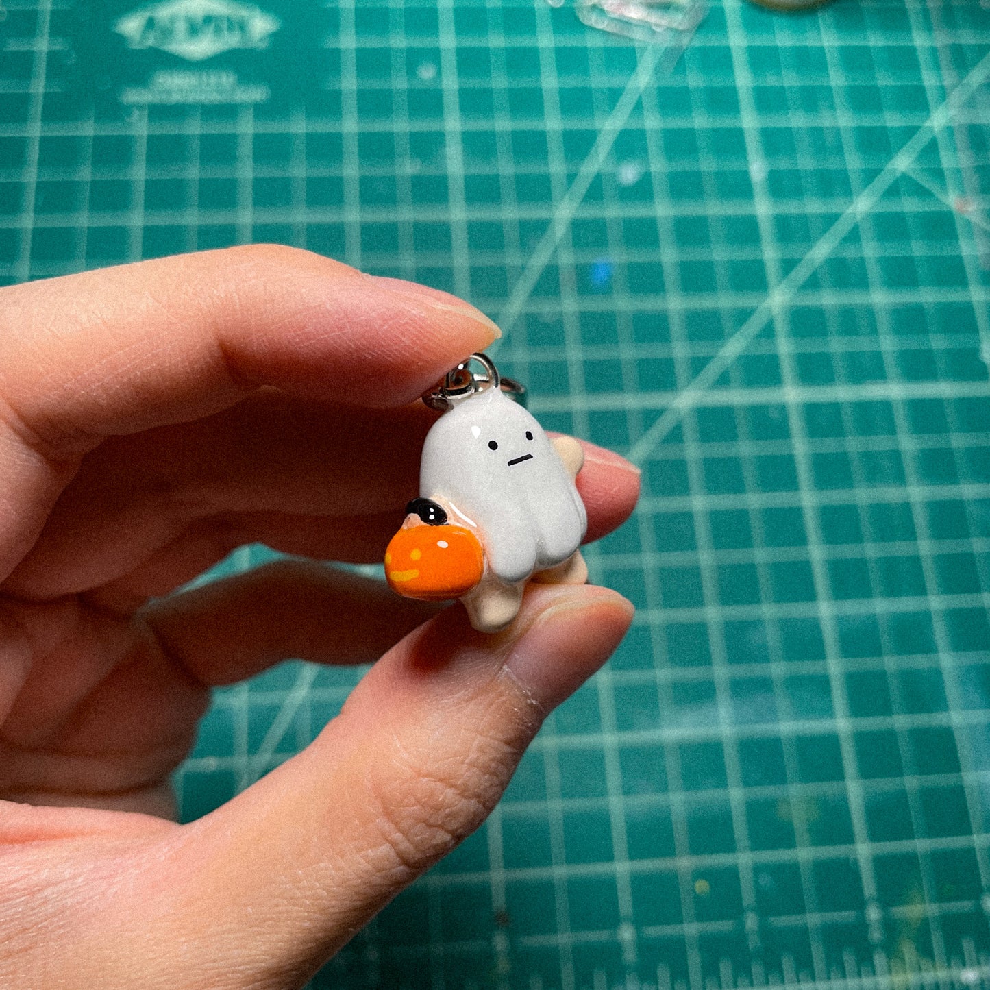 Trick or Treat Ghosty Keychain [MADE TO ORDER 2-3 weeks]