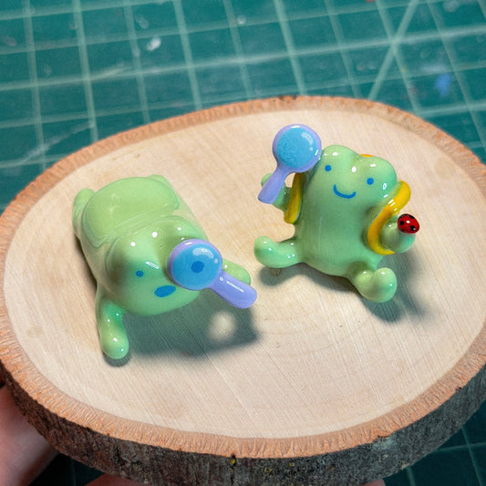 Nature Froggy Figurine