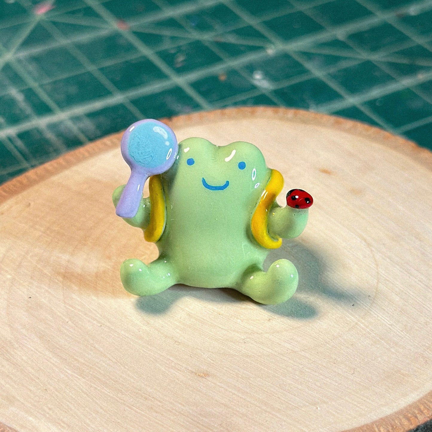 Nature Froggy Figurine