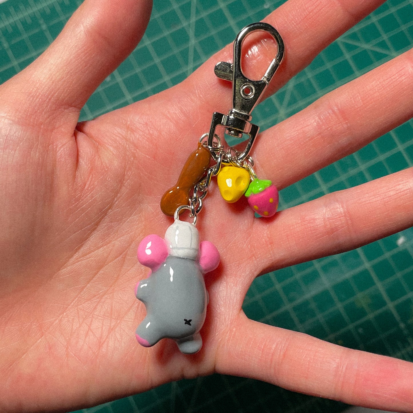 Chef Mouse Keychain [MADE TO ORDER 2-3 WEEKS]